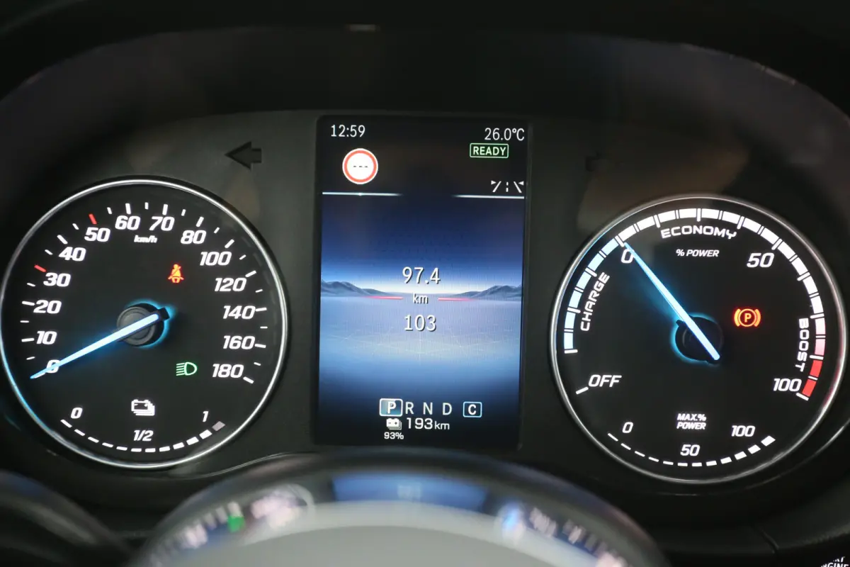 112 51 kWh | NIEUW | Snelladen | SOH 99% | 1400kg Trekgew. | Clima | Camera | Cruise | Carplay | Navi | Stoel/Stuurverw.