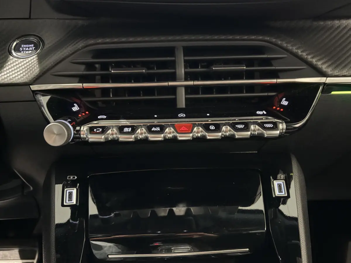 Hybrid 145 GT STOELVERWARMING - CAMERA - CARPLAY