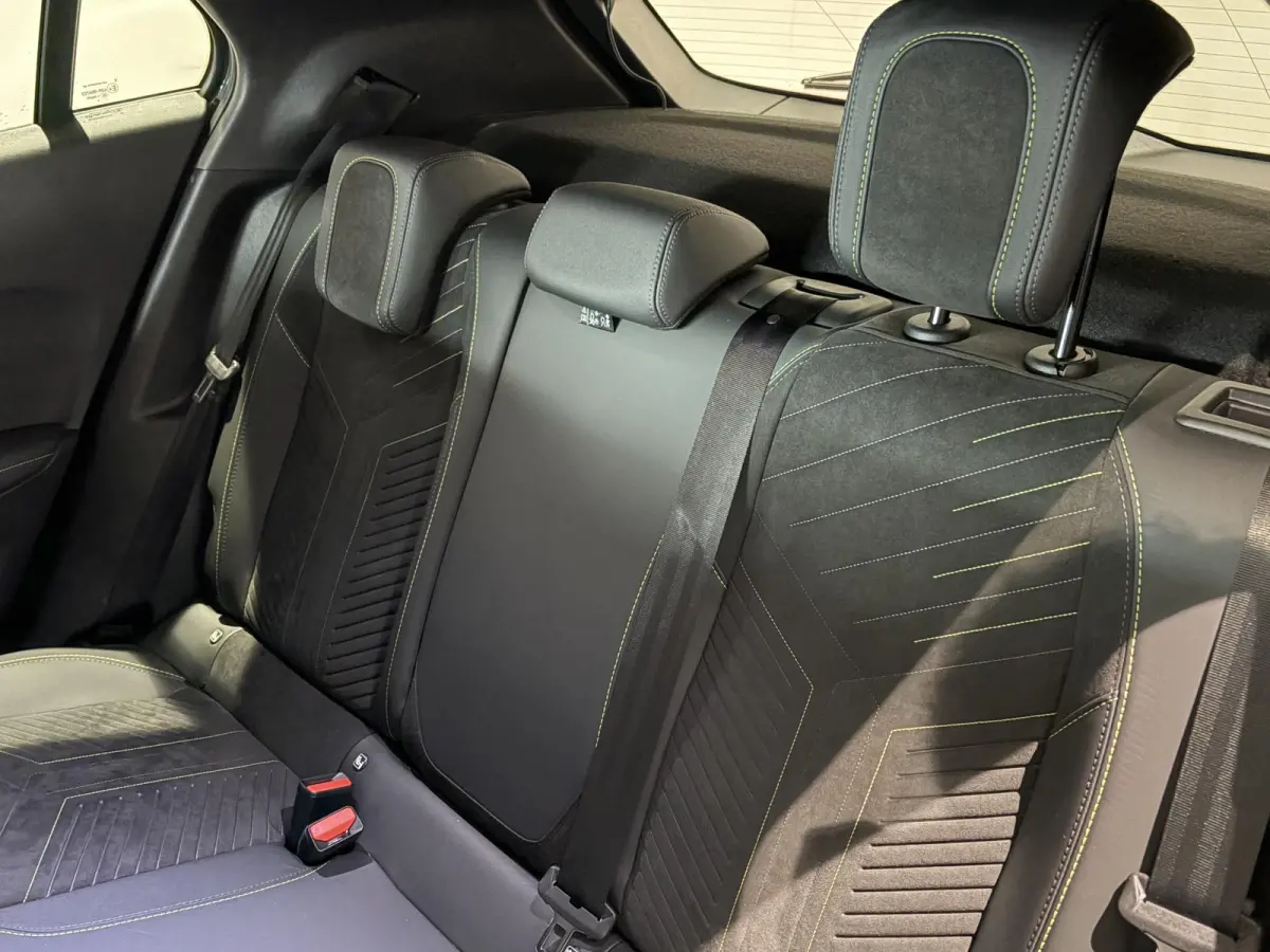 Hybrid 145 GT STOELVERWARMING - CAMERA - CARPLAY