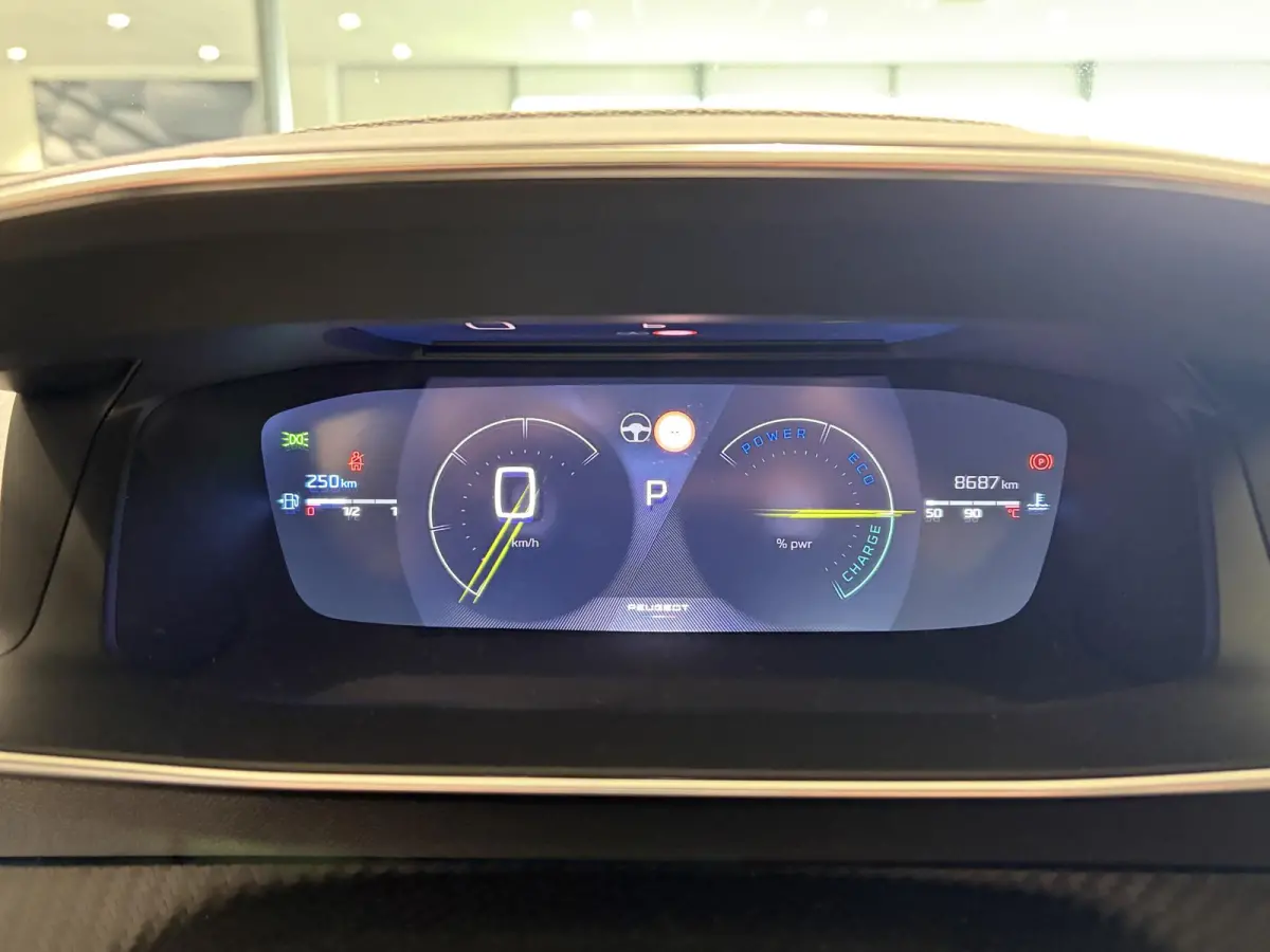 Hybrid 145 GT STOELVERWARMING - CAMERA - CARPLAY