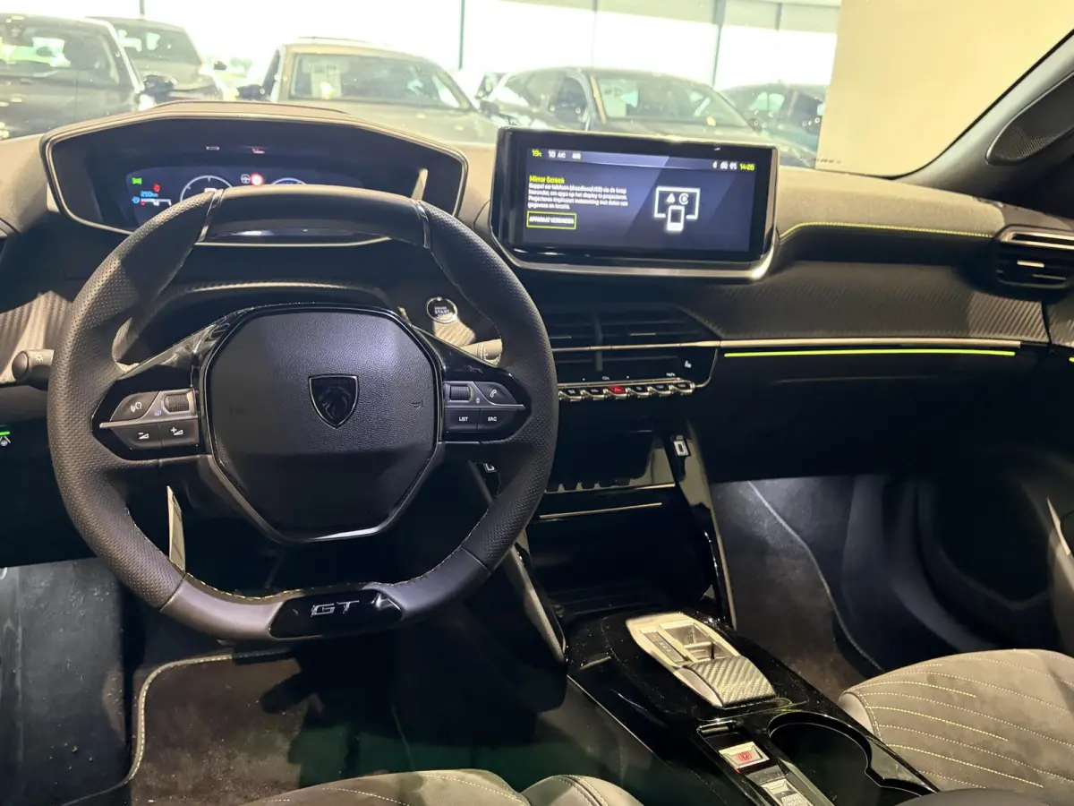 Hybrid 145 GT STOELVERWARMING - CAMERA - CARPLAY