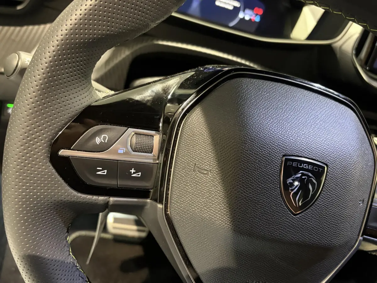 Hybrid 145 GT STOELVERWARMING - CAMERA - CARPLAY
