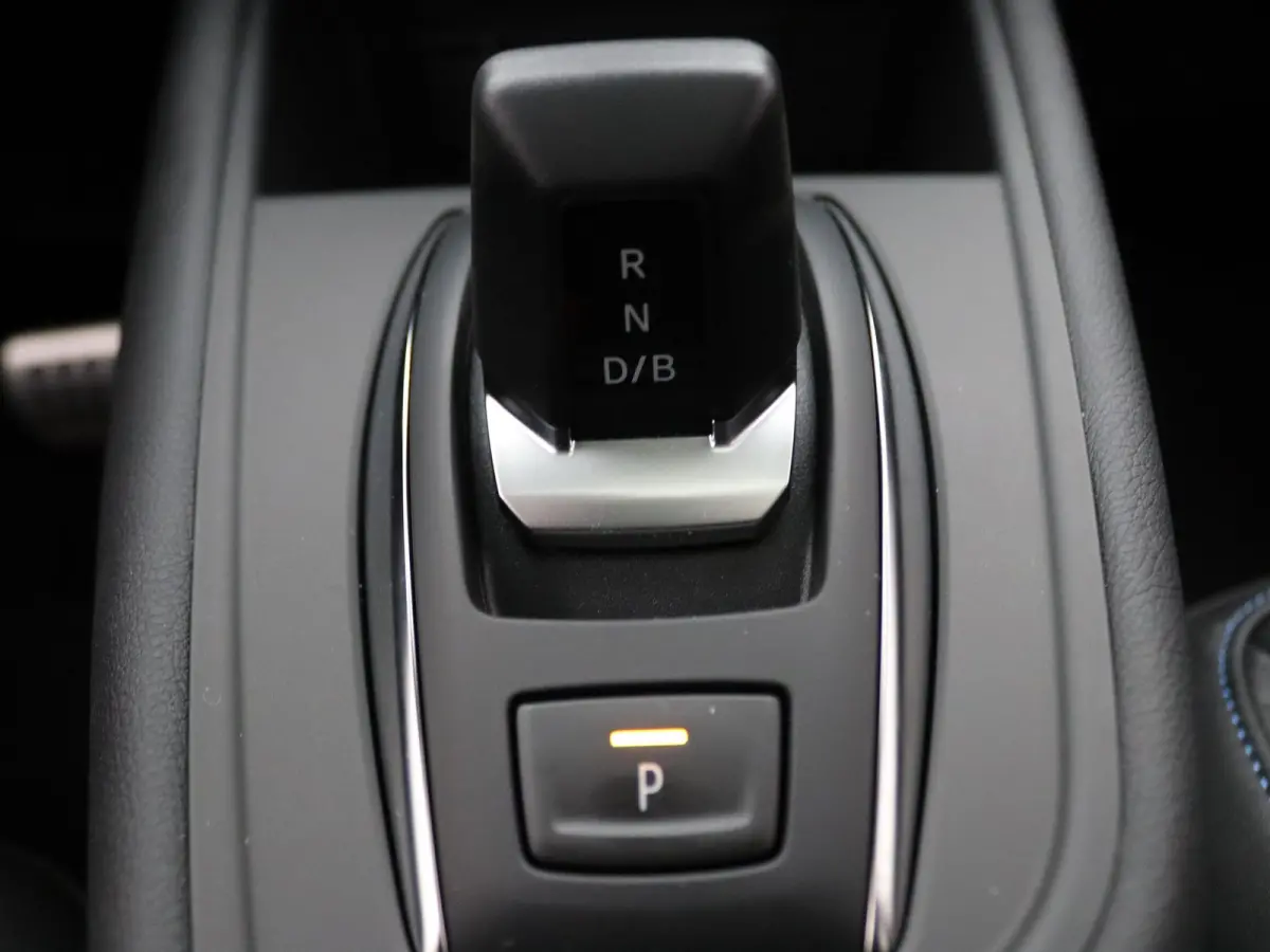 E-Tech full hybrid 160 esprit Alpine elektrisch glazen panorama-dak