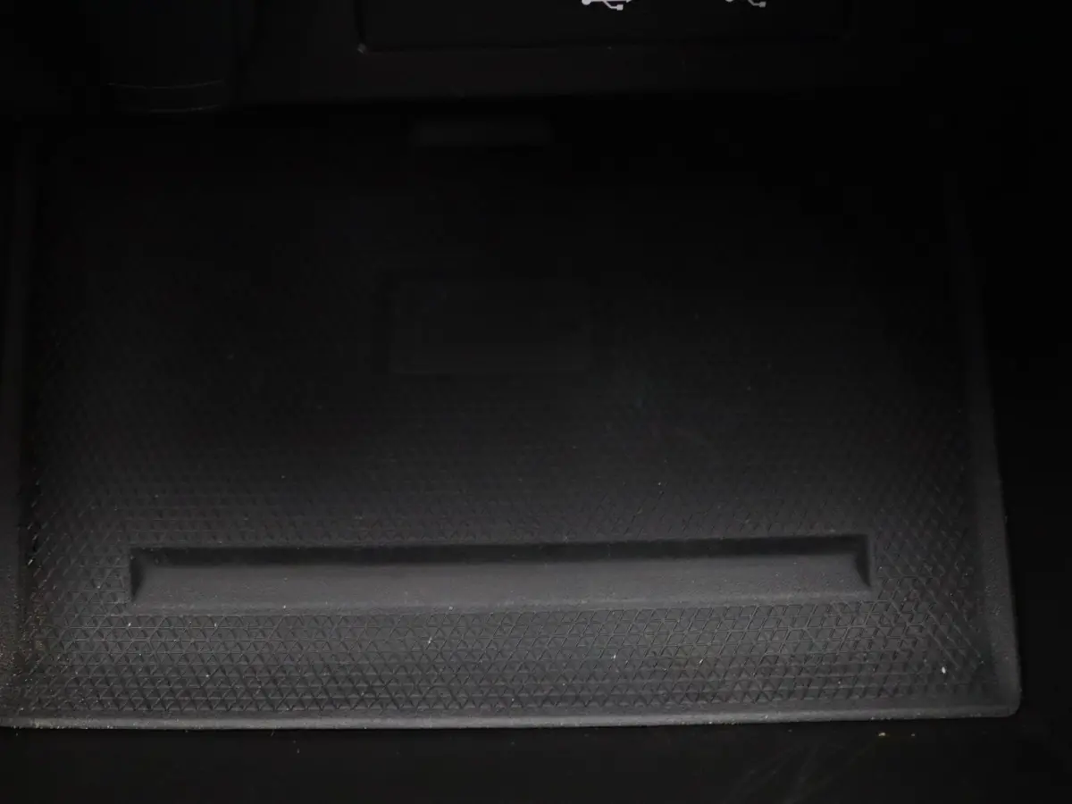 E-Tech Hybrid 145pk Techno