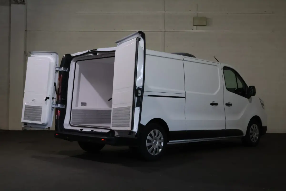 2.0 dCi 130pk L2 H1 Koelwagen Vrieswagen -10 Gr. Dag en nacht