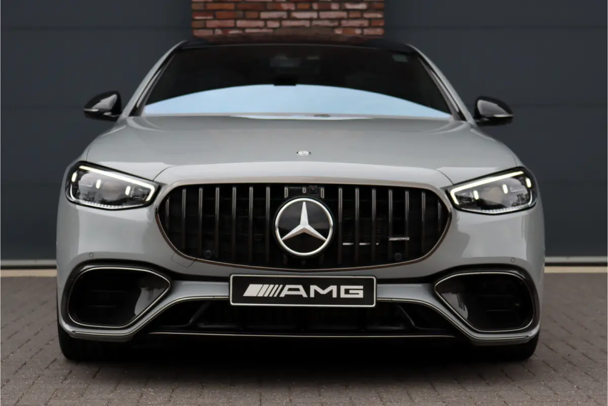 AMG 63 S E Performance 'Edition 1' | 802pk | Achterasbesturing | Keramisch | Distronic+ | Chauffeurspakket | Entertainmentpakket Achter | Stoelventilatie V+A | Vlakkenverwarming | Zonwerings