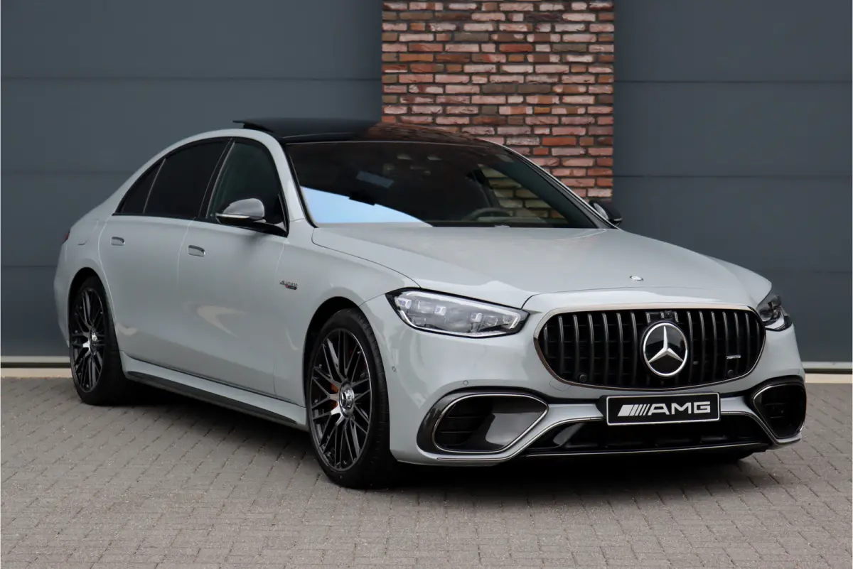 AMG 63 S E Performance 'Edition 1' | 802pk | Achterasbesturing | Keramisch | Distronic+ | Chauffeurspakket | Entertainmentpakket Achter | Stoelventilatie V+A | Vlakkenverwarming | Zonwerings