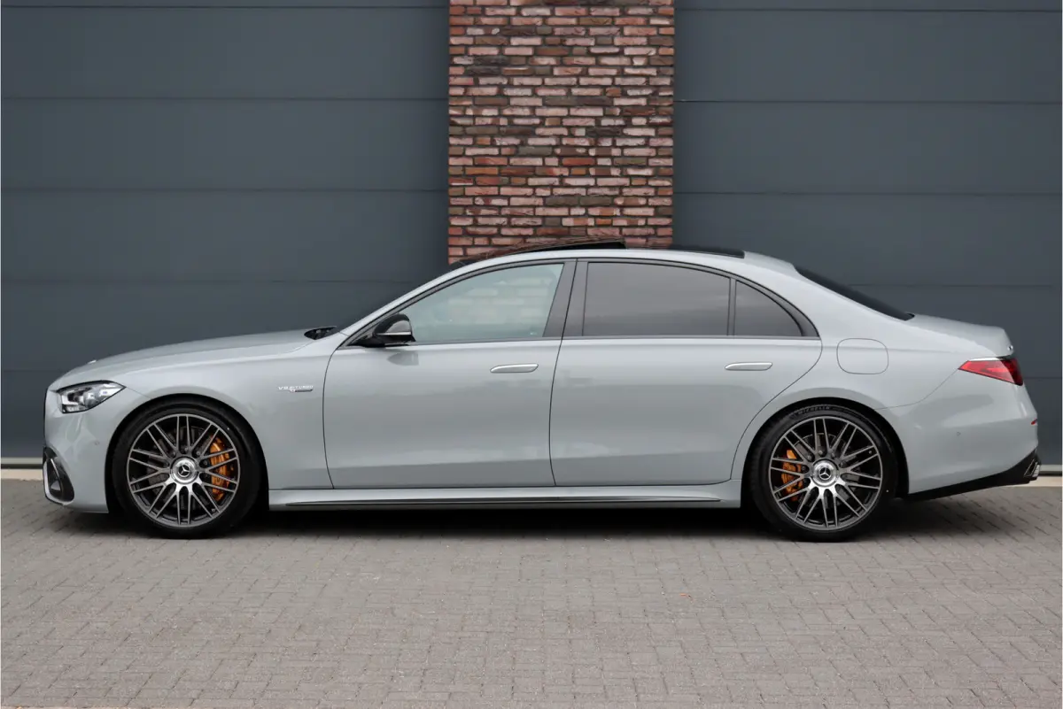 AMG 63 S E Performance 'Edition 1' | 802pk | Achterasbesturing | Keramisch | Distronic+ | Chauffeurspakket | Entertainmentpakket Achter | Stoelventilatie V+A | Vlakkenverwarming | Zonwerings