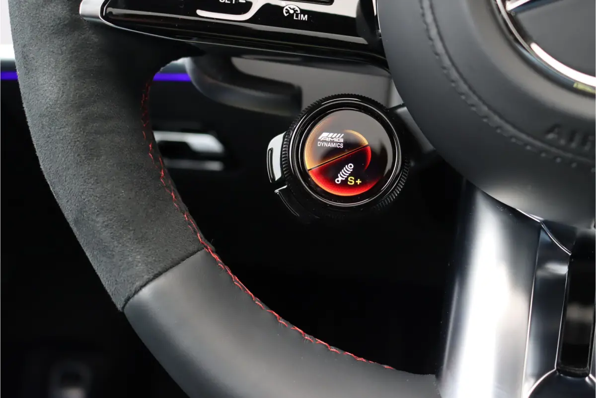 AMG 63 S E Performance 'Edition 1' | 802pk | Achterasbesturing | Keramisch | Distronic+ | Chauffeurspakket | Entertainmentpakket Achter | Stoelventilatie V+A | Vlakkenverwarming | Zonwerings