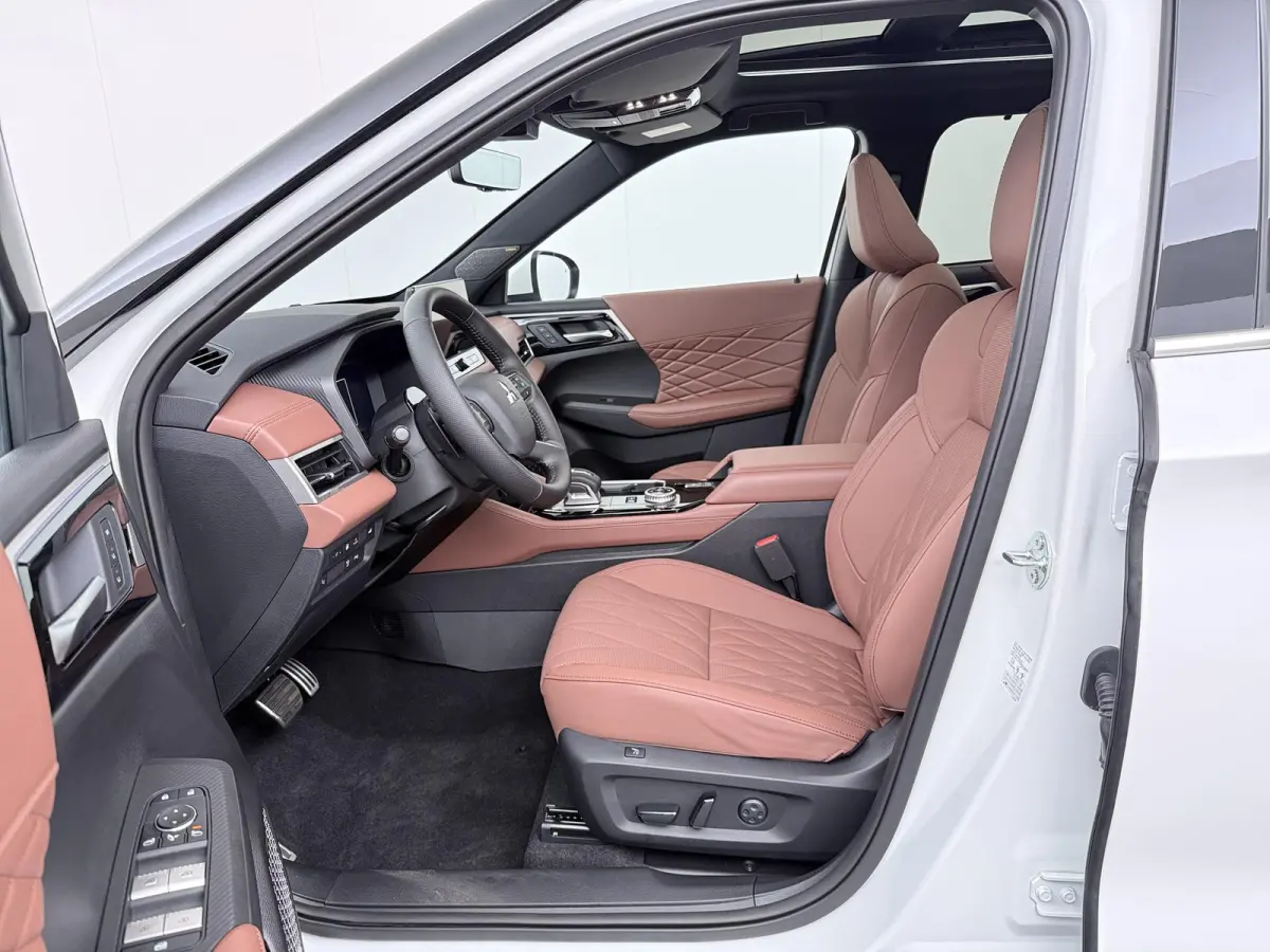 2.4 PHEV Instyle+ | Nu met €4.000,- voorraadvoordeel! | 360° Camera | Adaptive Cruise Control | Elektrische Stoelen | Navigatie | Schuif- / kanteldak | Stoel- en Stuurverwarming | Stoelve