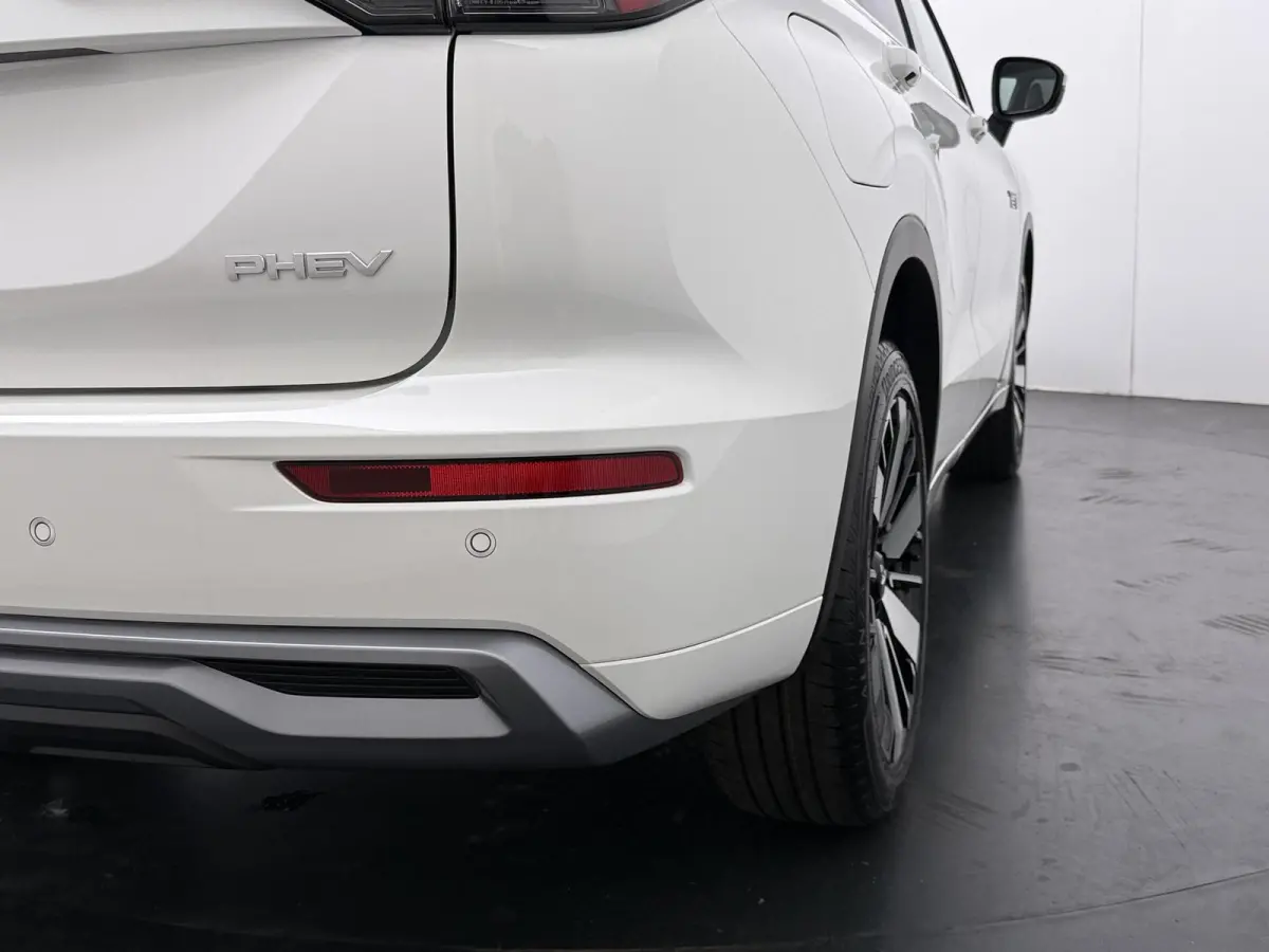 2.4 PHEV Instyle+ | Nu met €4.000,- voorraadvoordeel! | 360° Camera | Adaptive Cruise Control | Elektrische Stoelen | Navigatie | Schuif- / kanteldak | Stoel- en Stuurverwarming | Stoelve