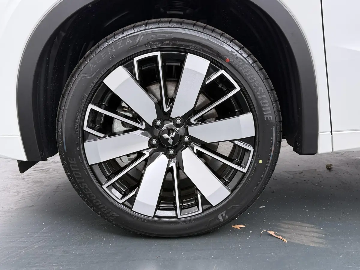 2.4 PHEV Instyle+ | Nu met €4.000,- voorraadvoordeel! | 360° Camera | Adaptive Cruise Control | Elektrische Stoelen | Navigatie | Schuif- / kanteldak | Stoel- en Stuurverwarming | Stoelve