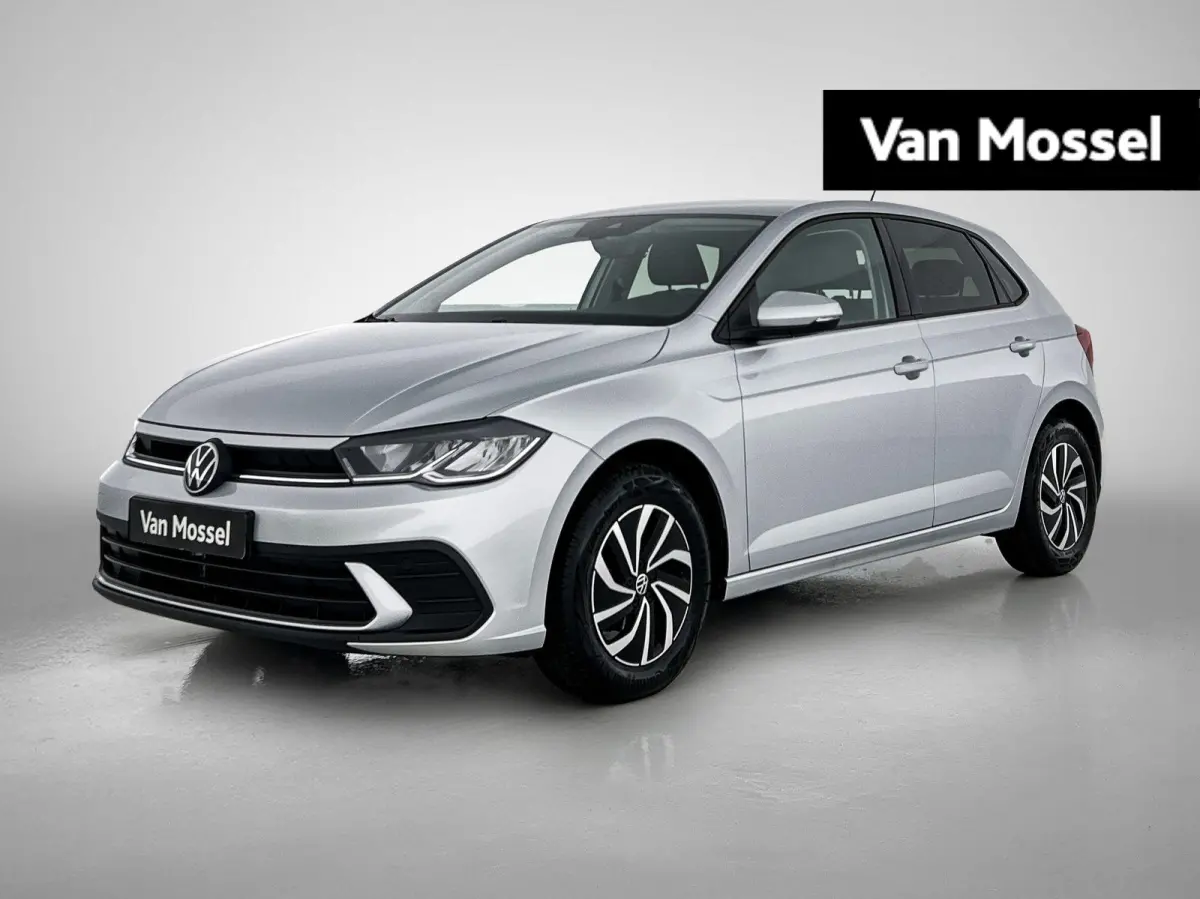 1.0 TSI Life Edition 95 PK | Camera | Climate control | Apple Carplay | Parkeersensoren achter | Navigatie | 15" Lichtmetalen velgen | LED koplampen | Android Auto | Telefoon draadloos laden