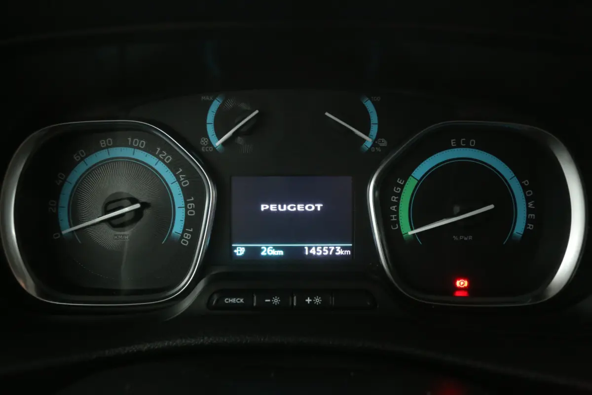 Elektrisch 75 kWh L2H1 Long Range | Snelladen | SOH 89% | Airco | Cruise | Carplay | Parkeersens.