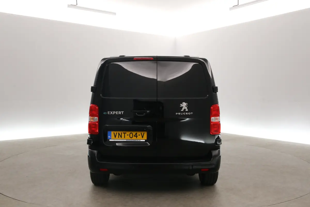 Elektrisch 75 kWh L2H1 | Snelladen | SOH 91% | Airco | Cruise | Camera | Carplay | 3 Zits | Navi
