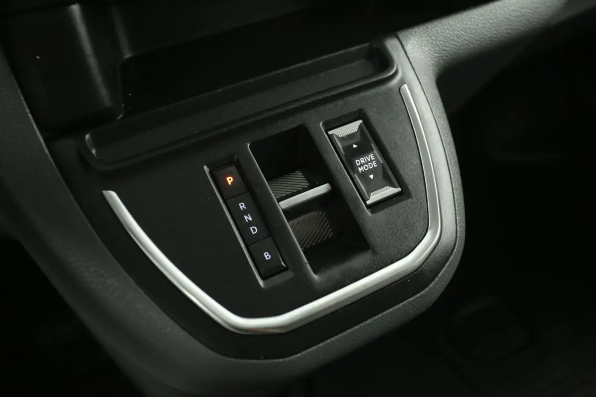 Elektrisch 75 kWh L2H1 | Snelladen | SOH 91% | Airco | Cruise | Camera | Carplay | 3 Zits | Navi