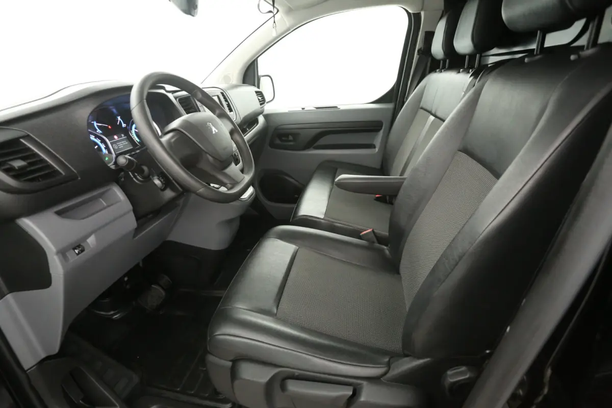 Elektrisch 75 kWh L2H1 | Snelladen | SOH 91% | Airco | Cruise | Camera | Carplay | 3 Zits | Navi