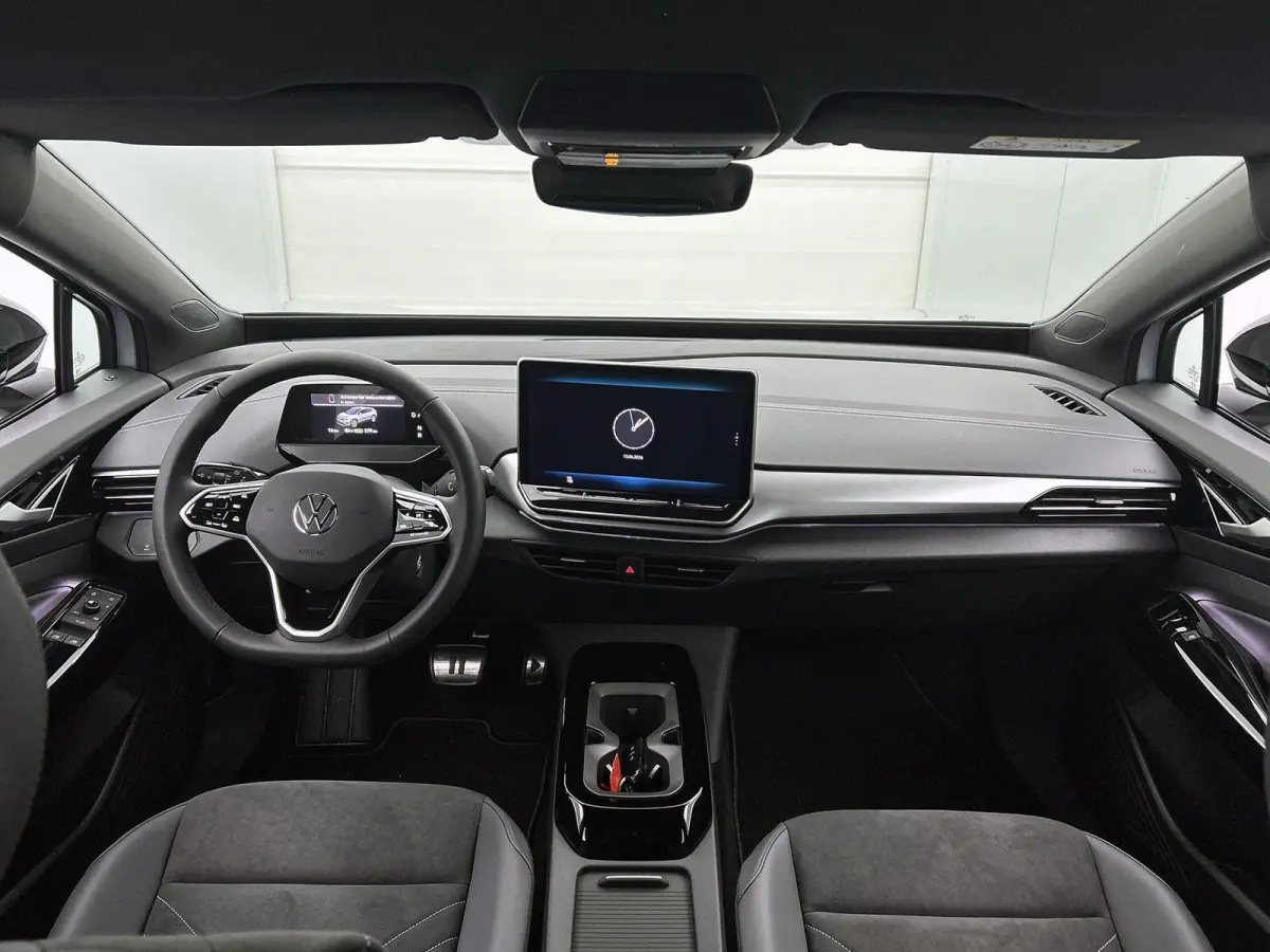 Pro Limited Edition 77 kWh 286 PK | Apple Carplay | Navigatie | Dodehoeksensoren | Camera | Keyless access | Ruiten getint | Android Auto | LED koplampen | 19" Lichtmetalen velgen | Adaptiev