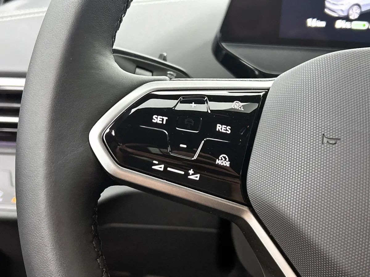 Pro Limited Edition 77 kWh 286 PK | Apple Carplay | Navigatie | Dodehoeksensoren | Camera | Keyless access | Ruiten getint | Android Auto | LED koplampen | 19" Lichtmetalen velgen | Adaptiev