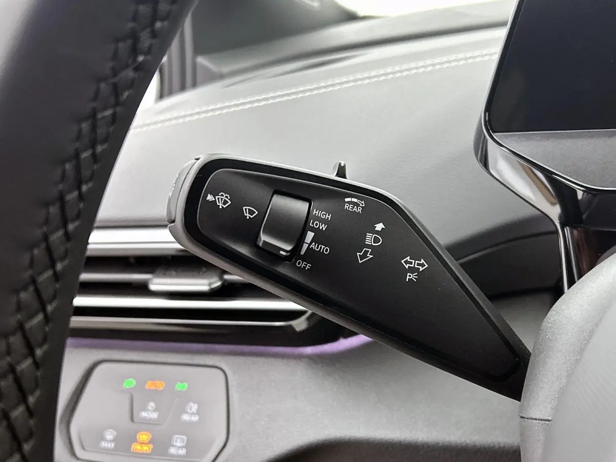 Pro Limited Edition 77 kWh 286 PK | Apple Carplay | Navigatie | Dodehoeksensoren | Camera | Keyless access | Ruiten getint | Android Auto | LED koplampen | 19" Lichtmetalen velgen | Adaptiev
