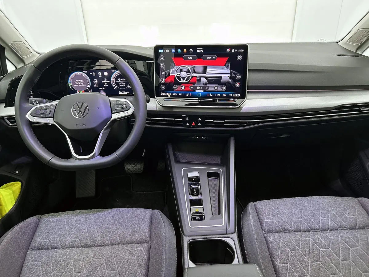 1.5 eTSI Life Edition 204 PK | Automaat | Navigatie | Stoelverwarming | Stuurverwarming | Adaptive Cruise Control | Lane Assist | Achteruitrijcamera |