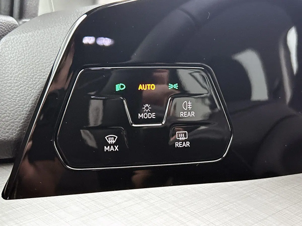 1.5 eTSI Life Edition 204 PK | Automaat | Navigatie | Stoelverwarming | Stuurverwarming | Adaptive Cruise Control | Lane Assist | Achteruitrijcamera |
