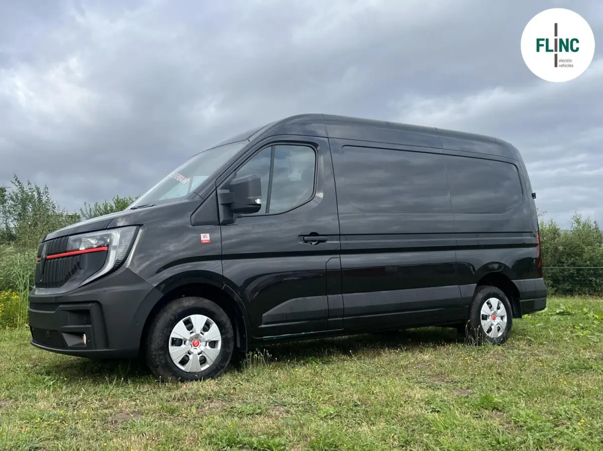 Trucks Red T35 L2H2 Extra long range 87 kWh