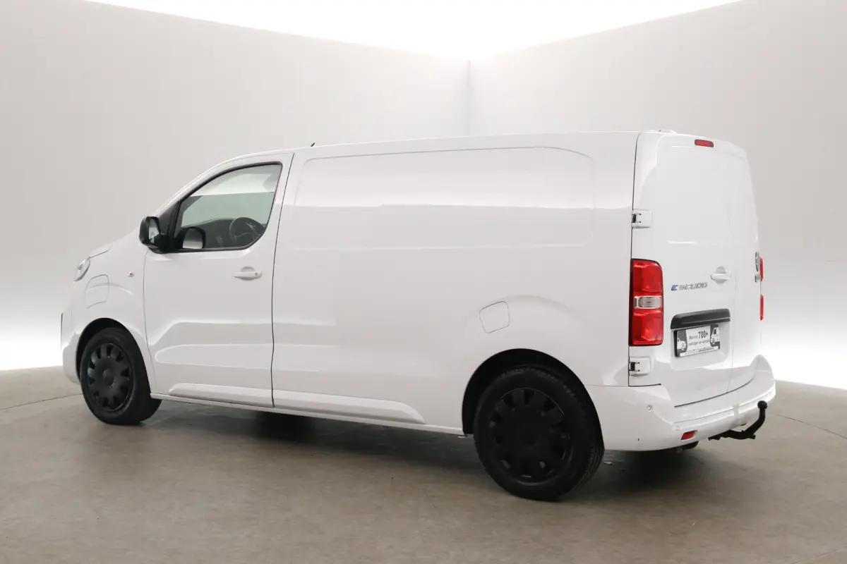 Elektrisch L2H1 75 kWh | Snelladen | SOH 96% | Airco | Camera | Cruise | 3 Zits | Trekhaak | Carplay