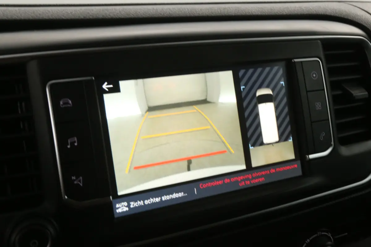 Elektrisch L2H1 75 kWh | Snelladen | SOH 96% | Airco | Camera | Cruise | 3 Zits | Trekhaak | Carplay