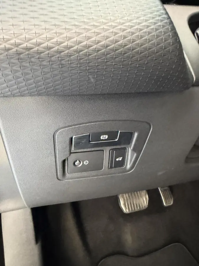 2.0 P250 Turbo AWD R-Dynamic HSE