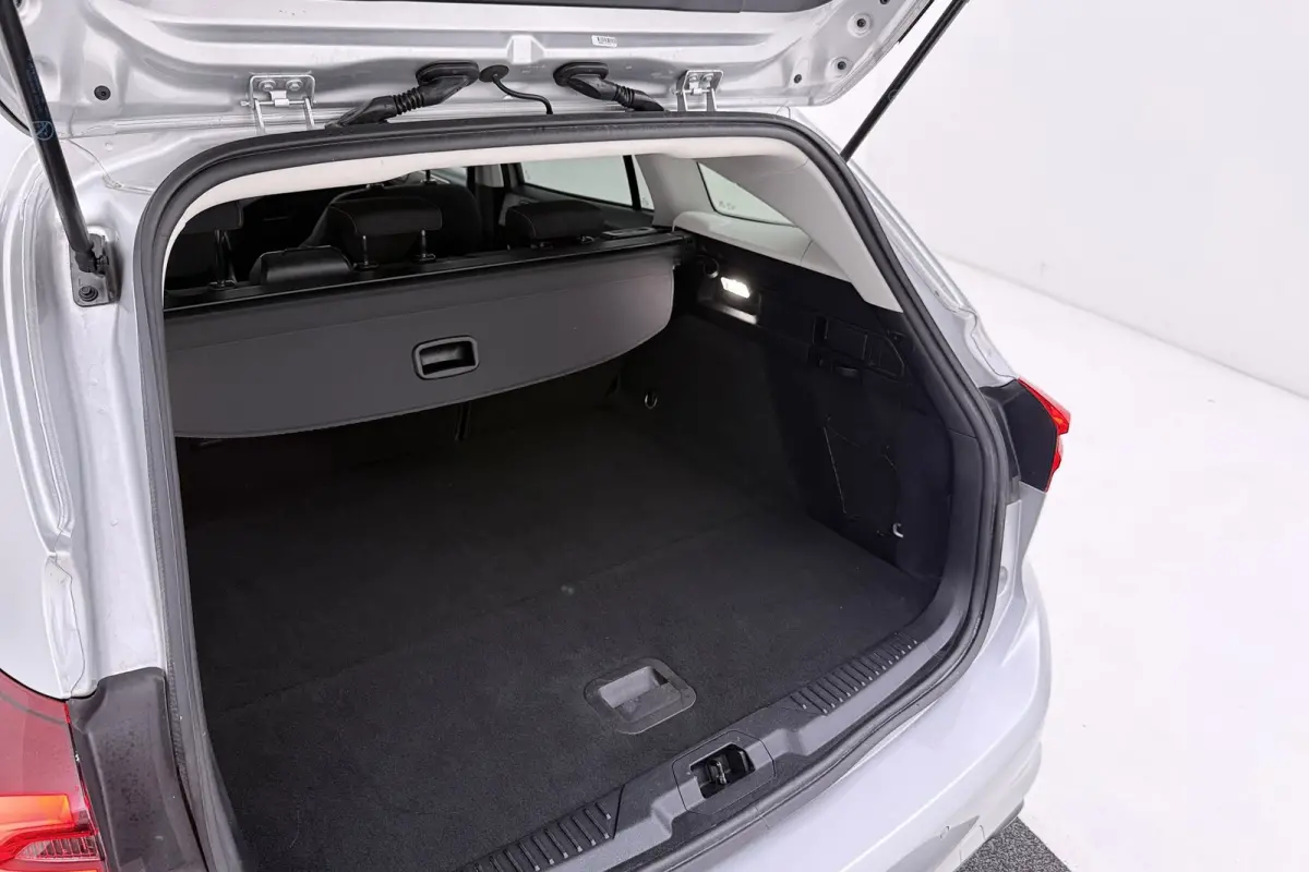 1.0 EcoBoost Hybrid Titanium | Org NL | CarPlay | Cruise Control | Climate Control | PDC | Navigatie | Automaat |