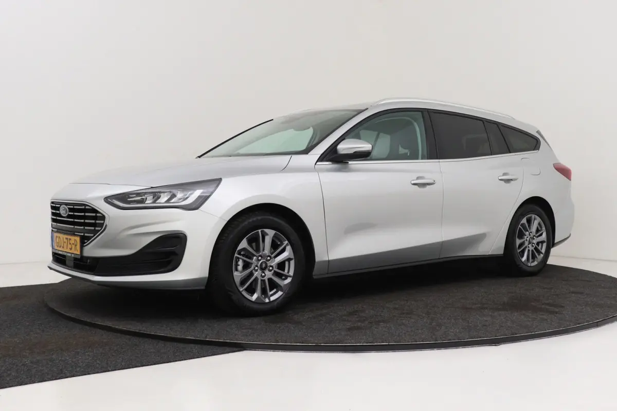 1.0 EcoBoost Hybrid Titanium | Org NL | CarPlay | Cruise Control | Climate Control | PDC | Navigatie | Automaat |