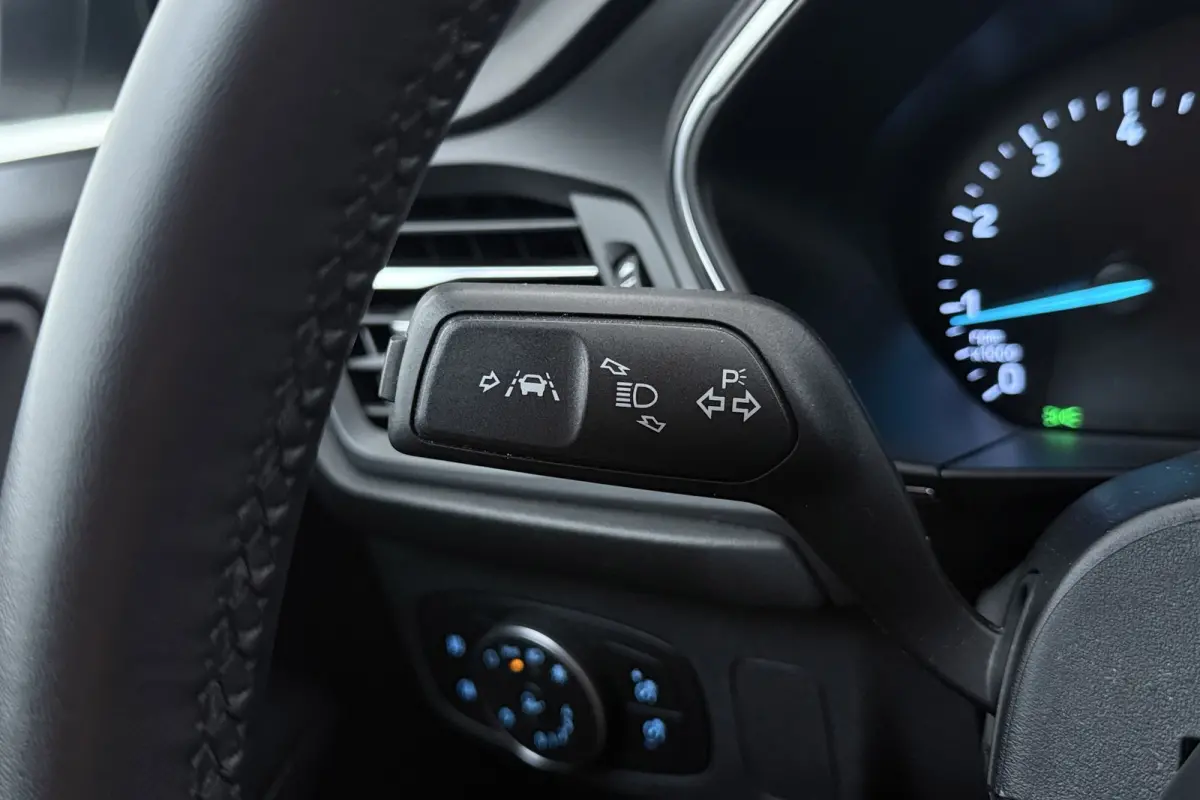 1.0 EcoBoost Hybrid Titanium | Org NL | CarPlay | Cruise Control | Climate Control | PDC | Navigatie | Automaat |