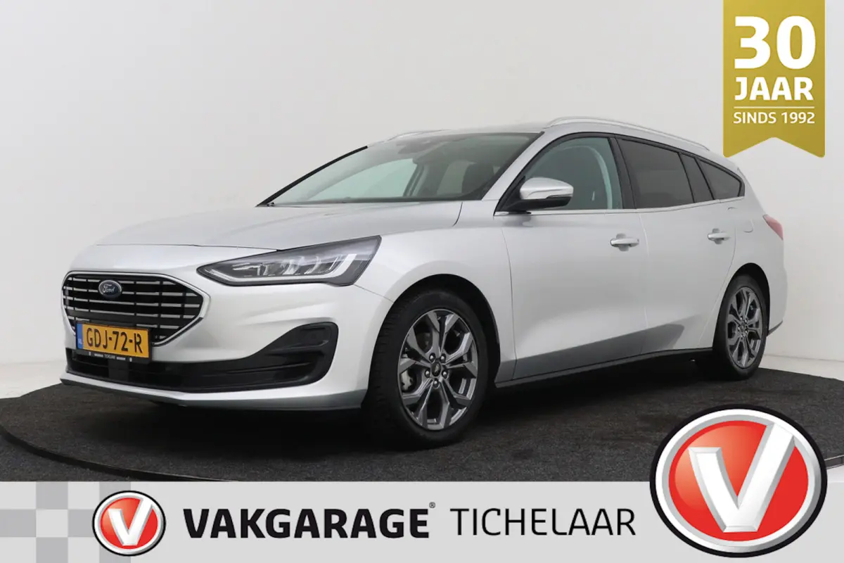 1.0 EcoBoost Hybrid Titanium | Org NL | CarPlay | Cruise Control | Climate Control | PDC | ST-Line Velgen |