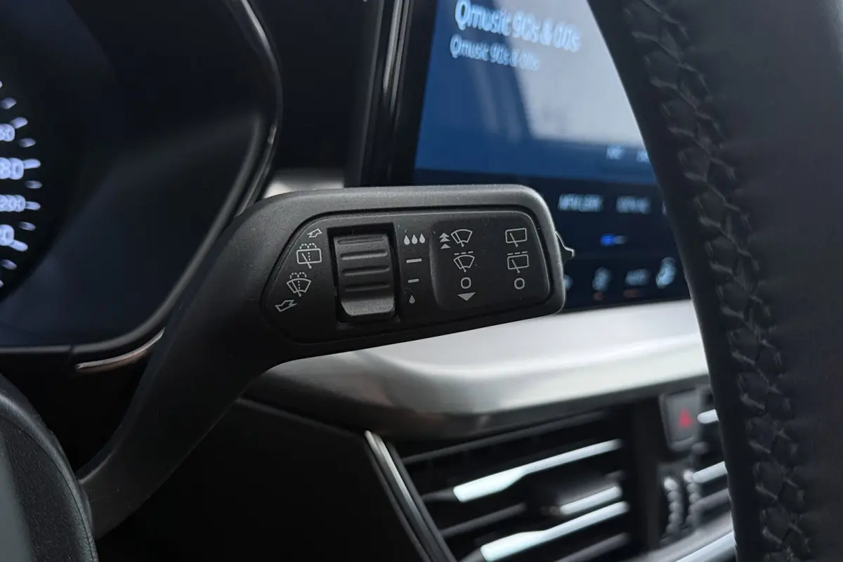1.0 EcoBoost Hybrid Titanium | Org NL | CarPlay | Cruise Control | Climate Control | PDC | ST-Line Velgen |
