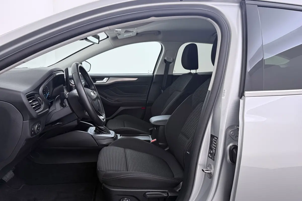 1.0 EcoBoost Hybrid Titanium | Org NL | CarPlay | Cruise Control | Climate Control | PDC | ST-Line Velgen |