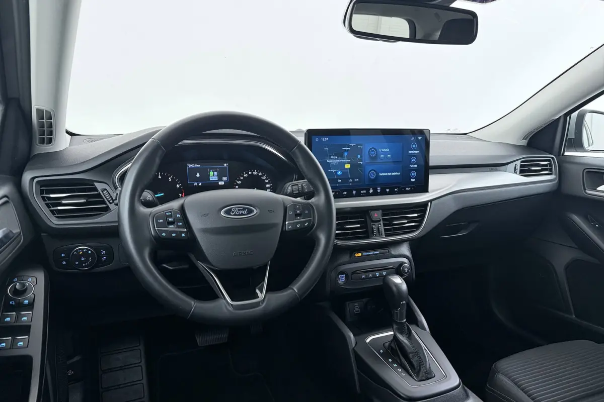 1.0 EcoBoost Hybrid Titanium | Org NL | CarPlay | Cruise Control | Climate Control | PDC | ST-Line Velgen |