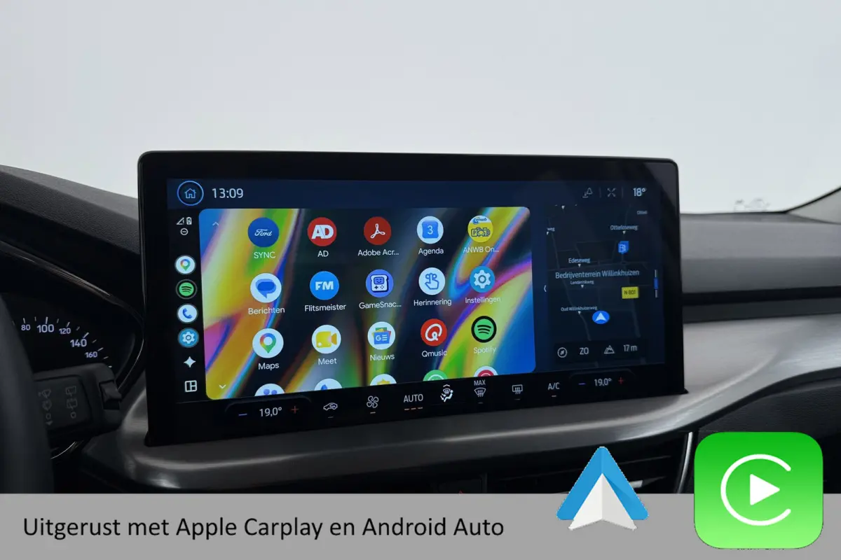 1.0 EcoBoost Hybrid Titanium | Org NL | CarPlay | Cruise Control | Climate Control | PDC | ST-Line Velgen |