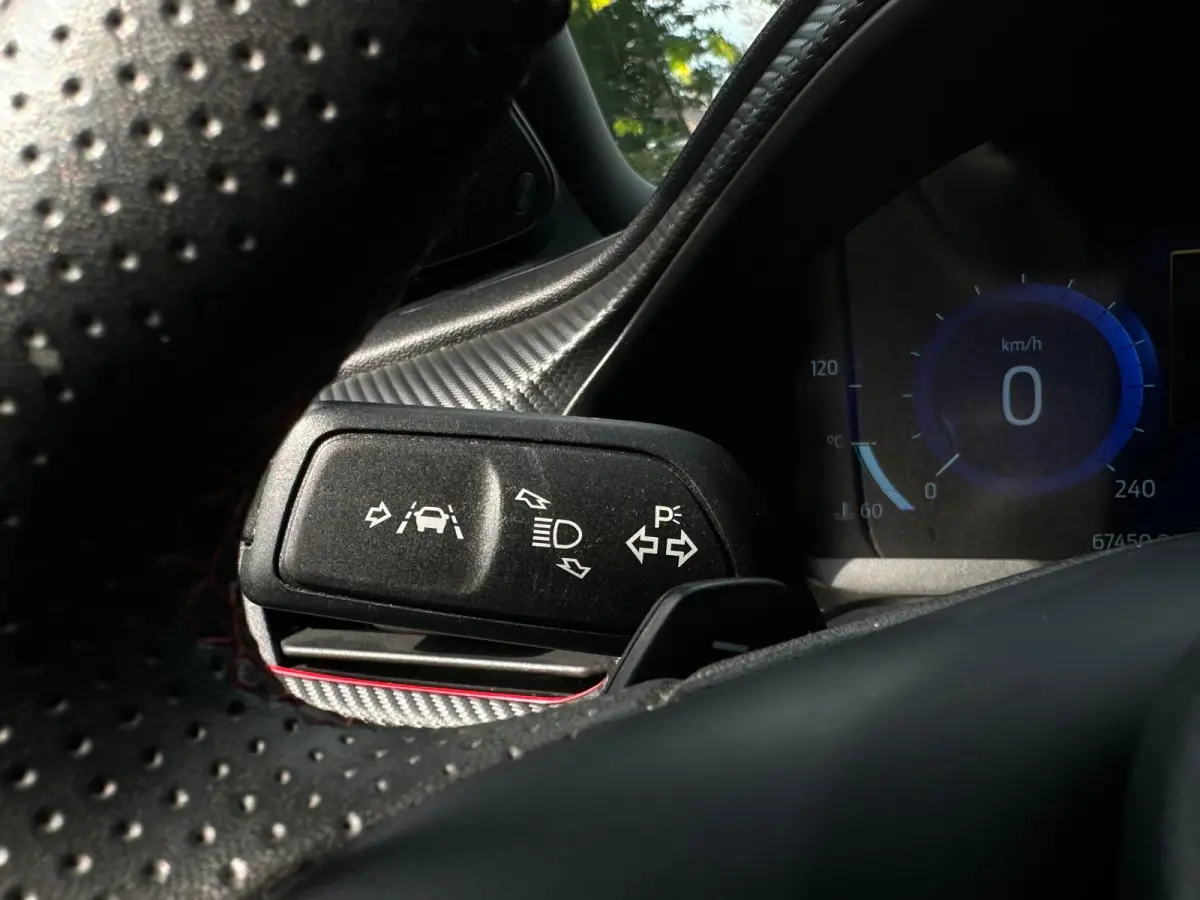 1.0 ST-Line, Automaat, Bluetooth, Cruise, Lane, Pano, Navi, Virtual Cockpit B&O Audio