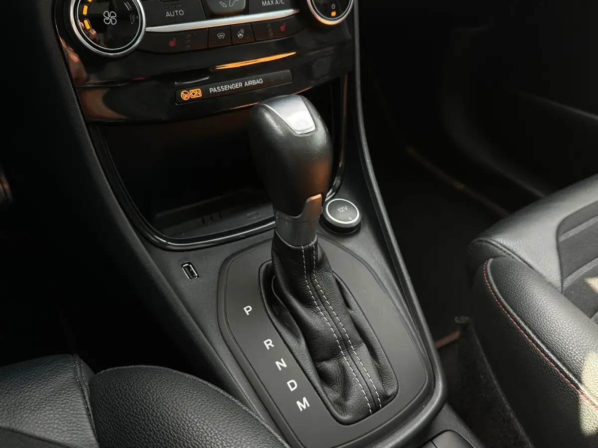 1.0 ST-Line, Automaat, Bluetooth, Cruise, Lane, Pano, Navi, Virtual Cockpit B&O Audio