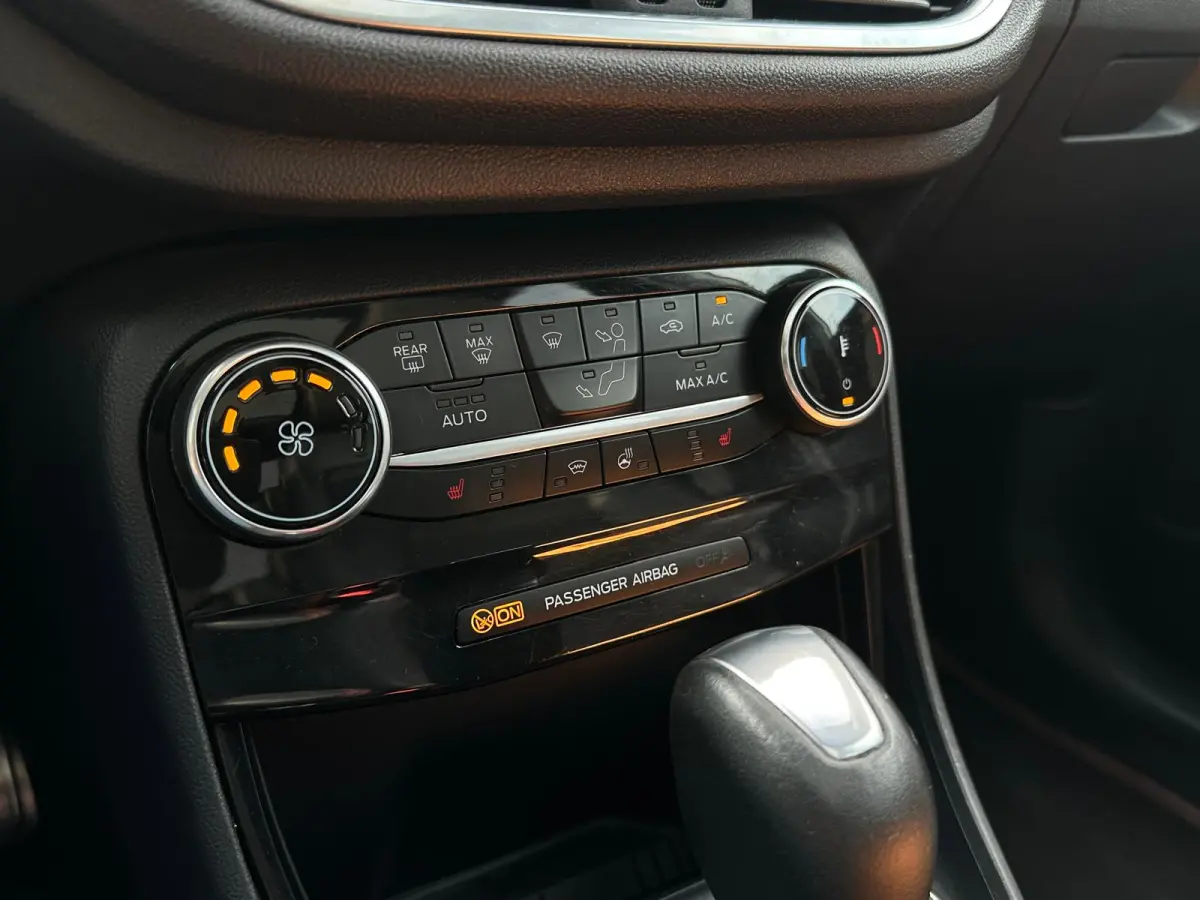 1.0 ST-Line, Automaat, Bluetooth, Cruise, Lane, Pano, Navi, Virtual Cockpit B&O Audio