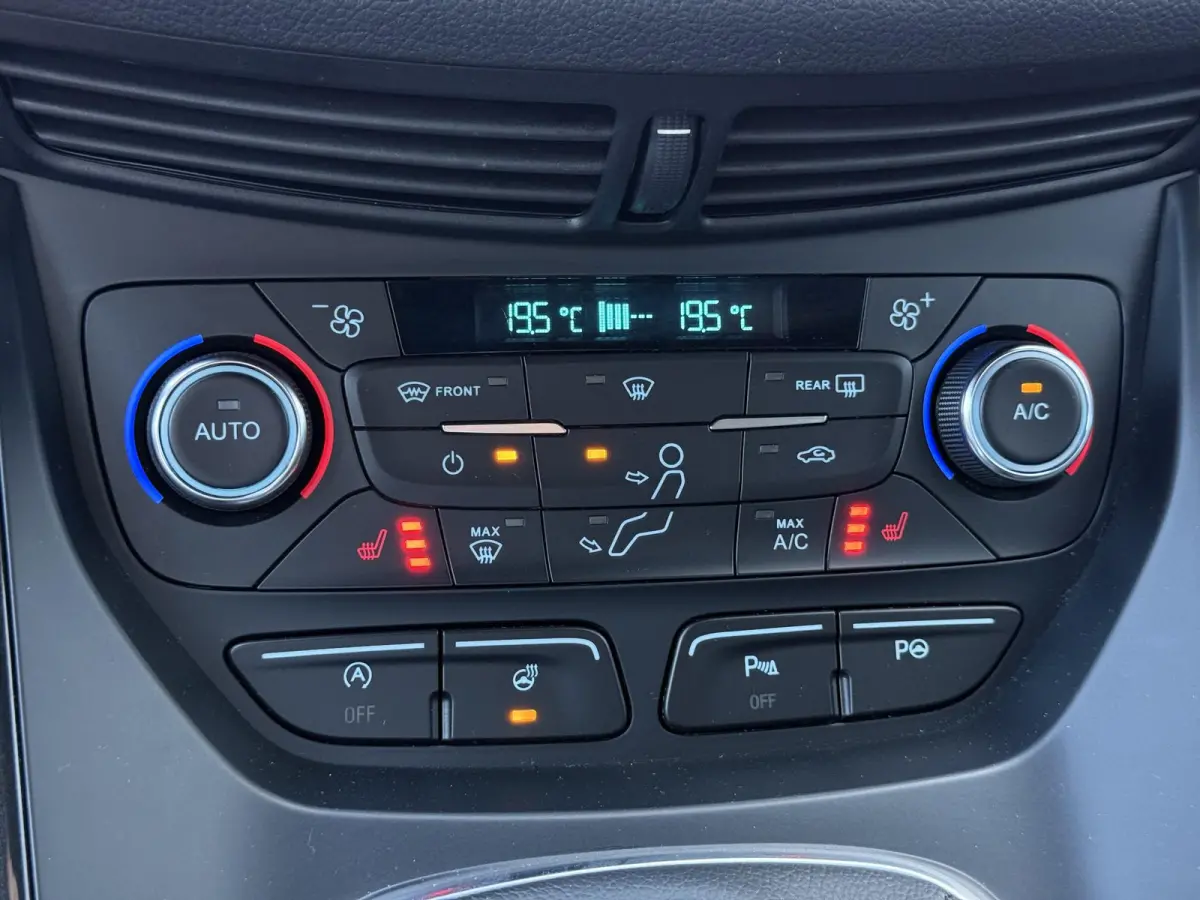 1.5 EcoBoost ST Line 1e Eigenaar|Carplay|Trekhaak|Navi|Stoel+Stuurverw|Adap Cruise|PDC V+A|Clima|Cruise|APK tot 10-2027