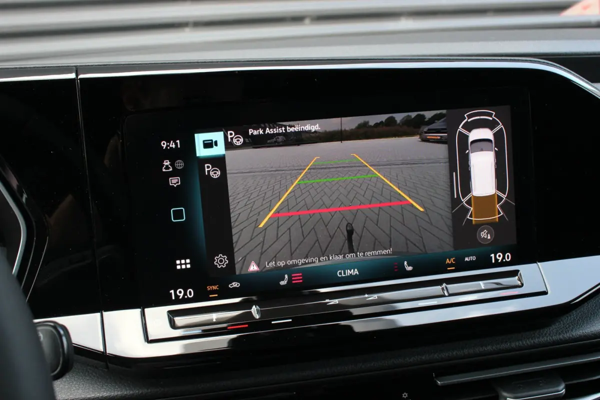 2.0 TDI JB- EDITION / MAXTRON / SIDE- BARS / VERLAGING / ELEK- PAKKET / PDC / CAMERA / BLACK OPS / FULL
