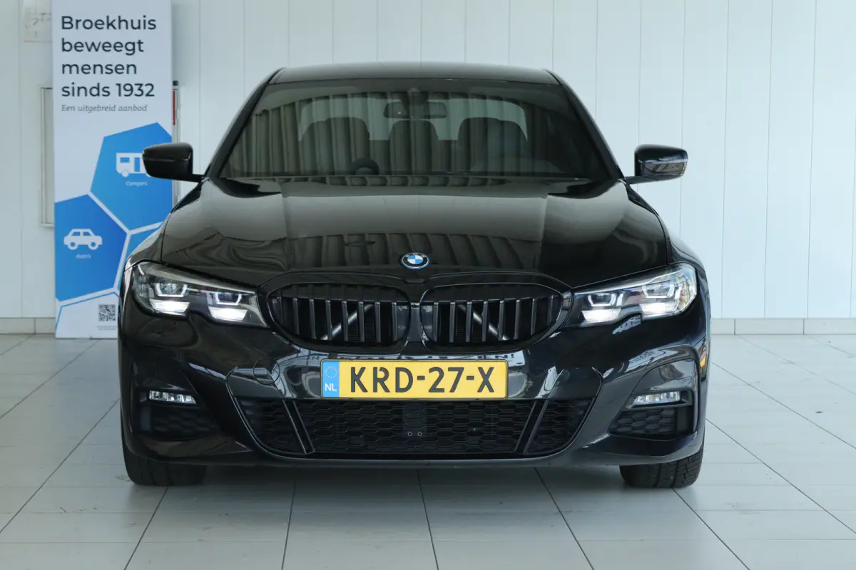 320e Business Edition Plus M-Sport | 96% SoH | Cruise Control | Camera | Climate Control | Navi | Carplay | HiFi | LED | 18 Inch | Getint Glas
