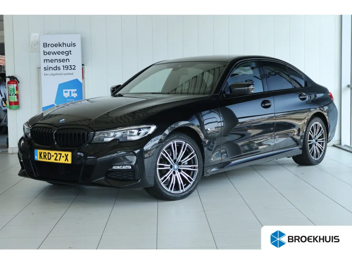 320e Business Edition Plus M-Sport | 96% SoH | Cruise Control | Camera | Climate Control | Navi | Carplay | HiFi | LED | 18 Inch | Getint Glas