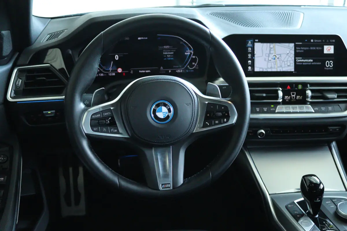 320e Business Edition Plus M-Sport | 96% SoH | Cruise Control | Camera | Climate Control | Navi | Carplay | HiFi | LED | 18 Inch | Getint Glas