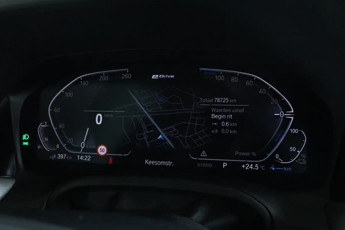 330e Business Edition Plus | Cruise Control | Camera | Stoelverwarming | LEDER | Carplay | Navi | Climate | 17 Inch |