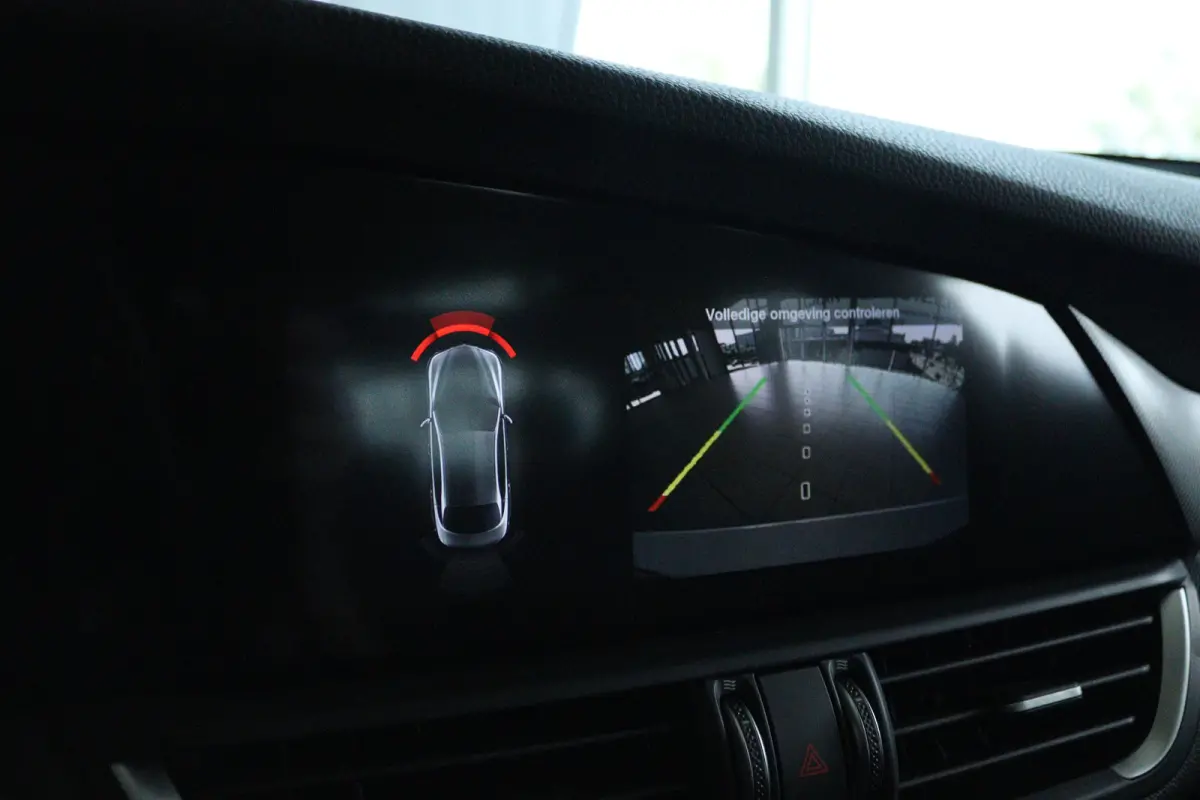 2.0 T Veloce AWD | Adapt. Cruise | Schuifdak | Camera | Memory | Elektr. Stoelen | Memory | Carplay | Navi | Keyless | Stoel+Stuurverwarming