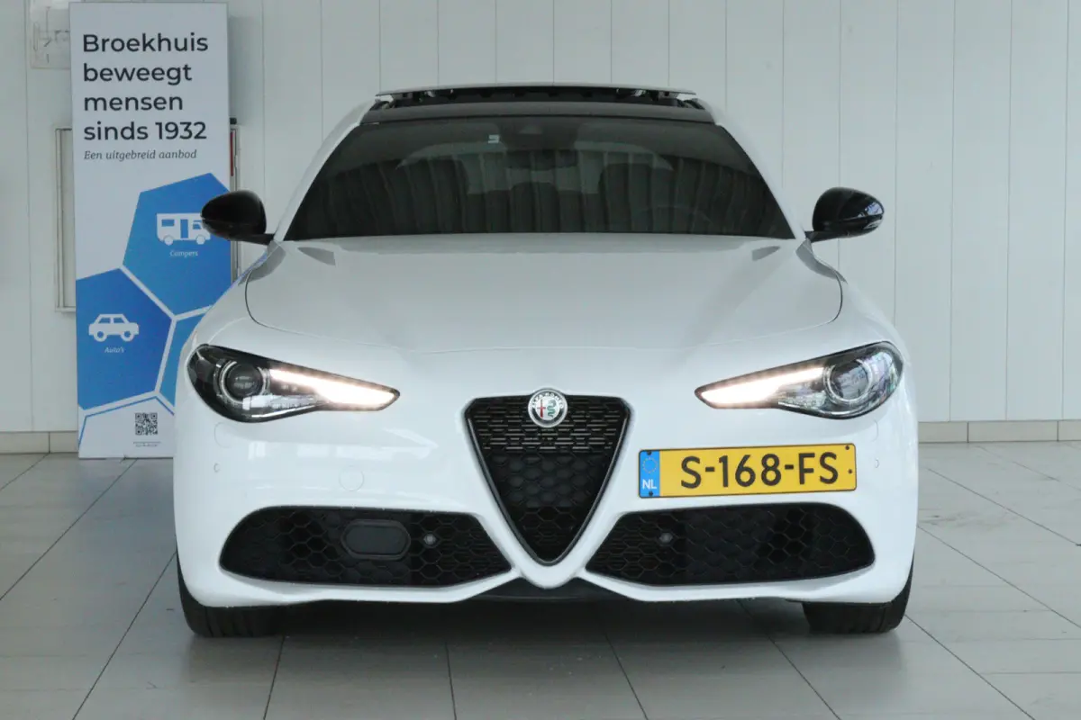 2.0 T Veloce AWD | Adapt. Cruise | Schuifdak | Camera | Memory | Elektr. Stoelen | Memory | Carplay | Navi | Keyless | Stoel+Stuurverwarming