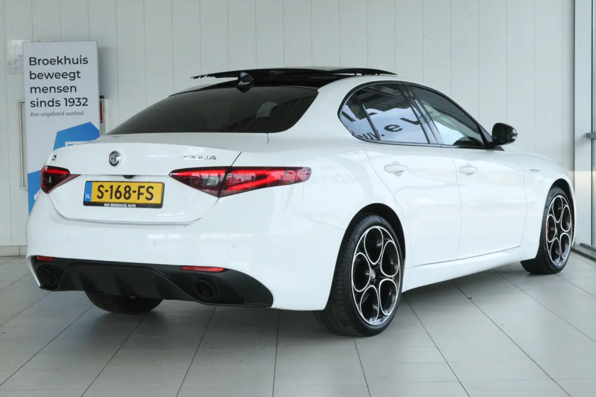 2.0 T Veloce AWD | Adapt. Cruise | Schuifdak | Camera | Memory | Elektr. Stoelen | Memory | Carplay | Navi | Keyless | Stoel+Stuurverwarming
